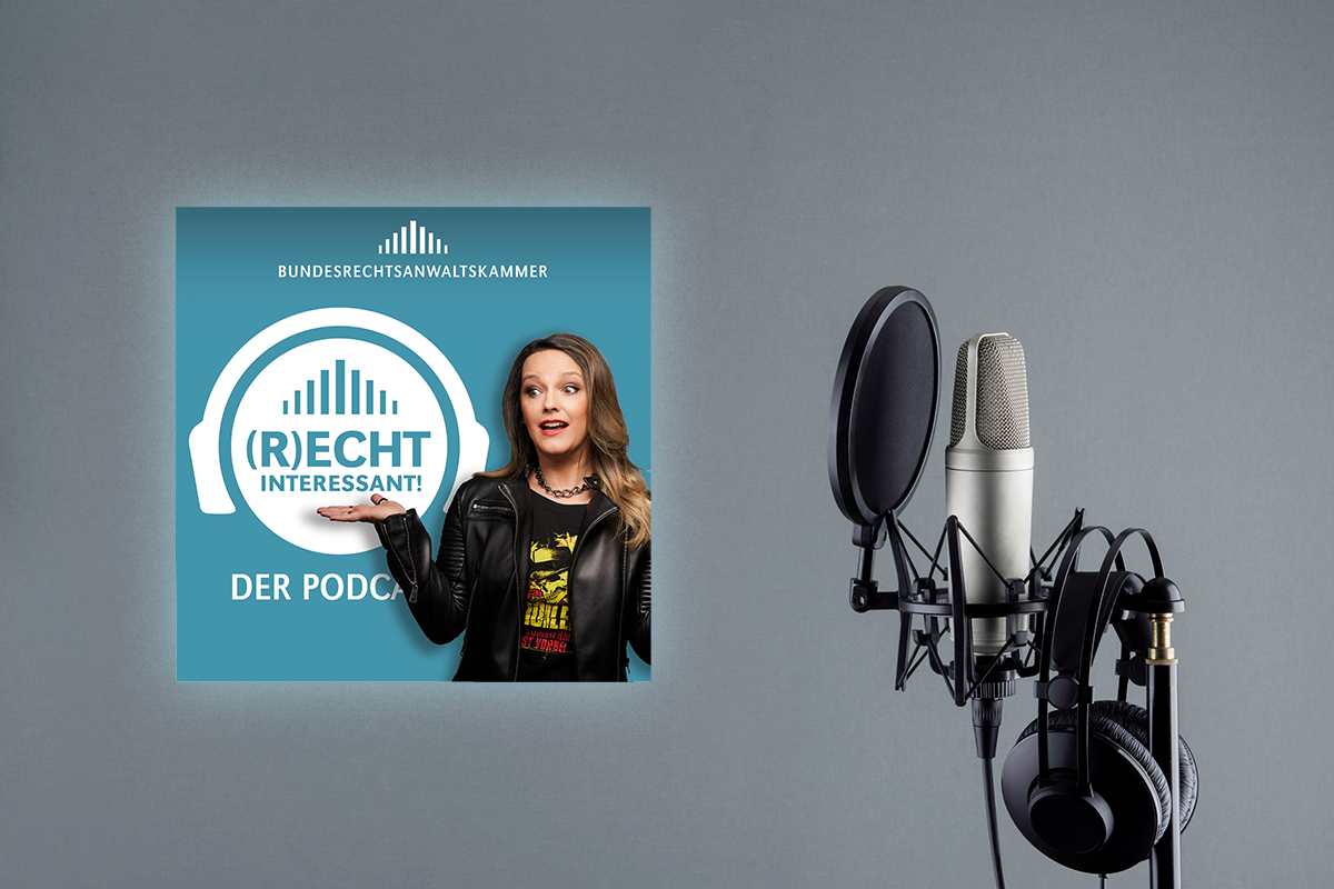 Logo (R)ECHT INTERESSANT (Steffi Beyrich) mit Podcast-Mikrofon